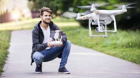 Bosch_pressebild_bmi088_drones_Small.png